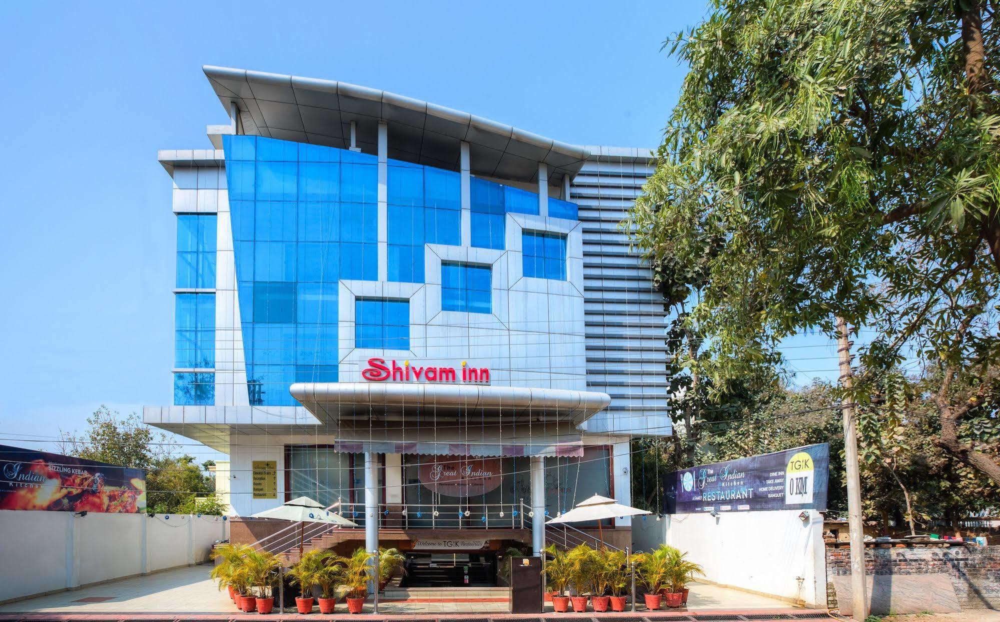 Treebo Shivam Inn Near Singapore Mall Lucknow Esterno foto