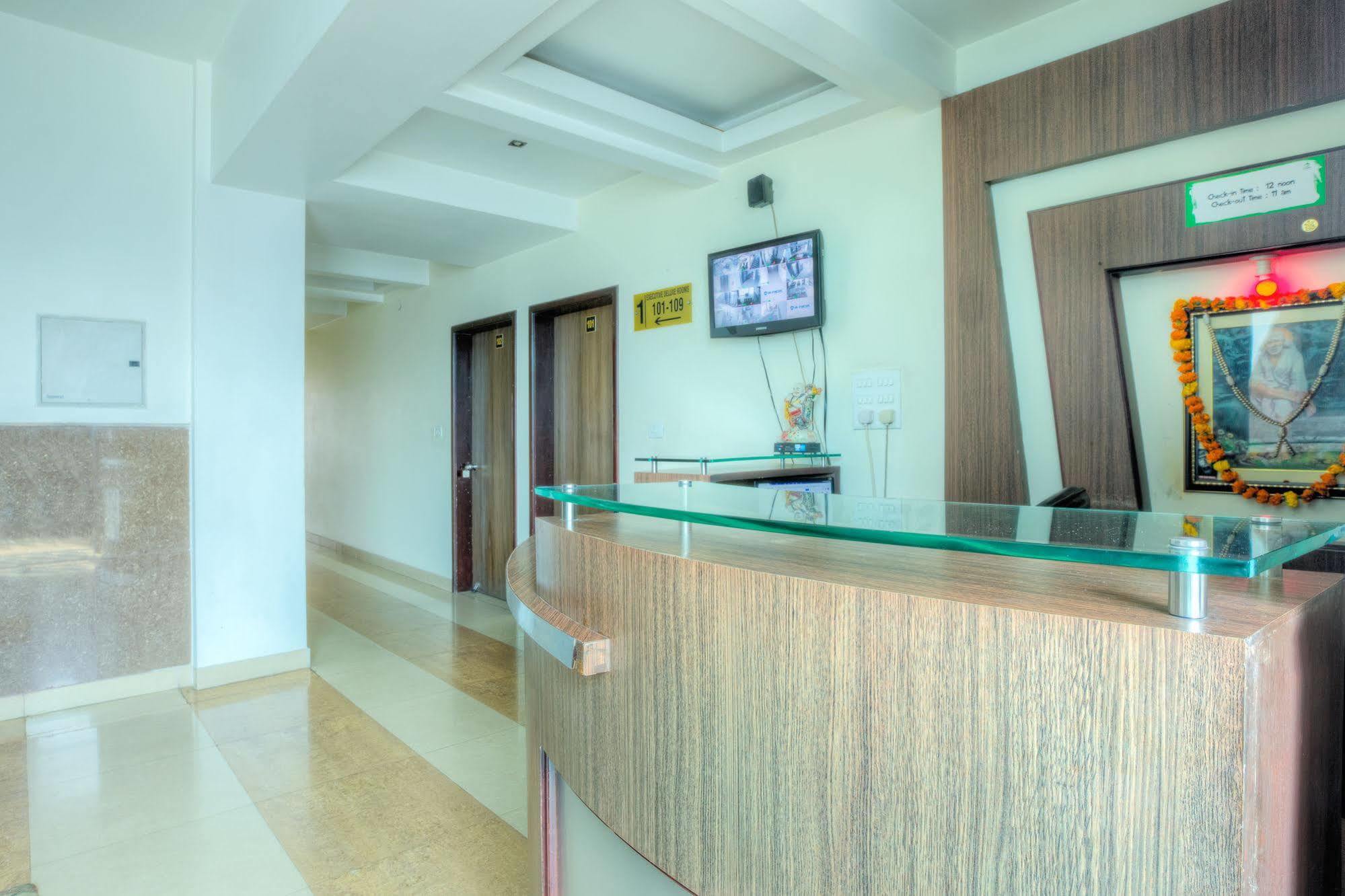 Treebo Shivam Inn Near Singapore Mall Lucknow Esterno foto